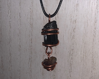 Collar curativo con energía reiki, hecho a mano con turmalina negra y cristal elestial lemuriano Super 7.
