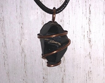Collar con colgante de punta de cuarzo ahumado negro hecho a mano, envuelto en alambre de cobre puro, joyería curativa de Reiki para la ansiedad/depresión y más.