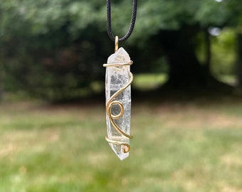 Handmade Natural clear Lemurian Quartz Elestial Crystal Gemstone gold tone Wire Wrapped Pendant Reiki Healing jewelry necklace