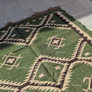 Wool Jute Kilim 9x12, Wool Kilim 8x10, Livingroom Area Rug 9x12, Hallway Area Rug 9x12, Wool Turkish Rug, Jute Area Rug 9x12 Jute Bedroom Rug, Flatweave Jute Rug, Kilim Area Rug, Jute Rug 9x12, Jute Area Rug

Jute Area Rug 9x12, Jute Bedroom Kilim, Wool Jute Rug 9x12 Jute Rug, Indoor Jute Rug, Wool Jute Kilim For Hallway Jute Rug Large Jute Rug, Kilim Area Rug, 8x10 Jute Rug

Kilim green Rug, Accent Rug, Outdoor Rug/Indoor Rug, Living/Dinning Room 4X6 Ft. Wool Jute Kilim Rug, Indian DhurrieRug