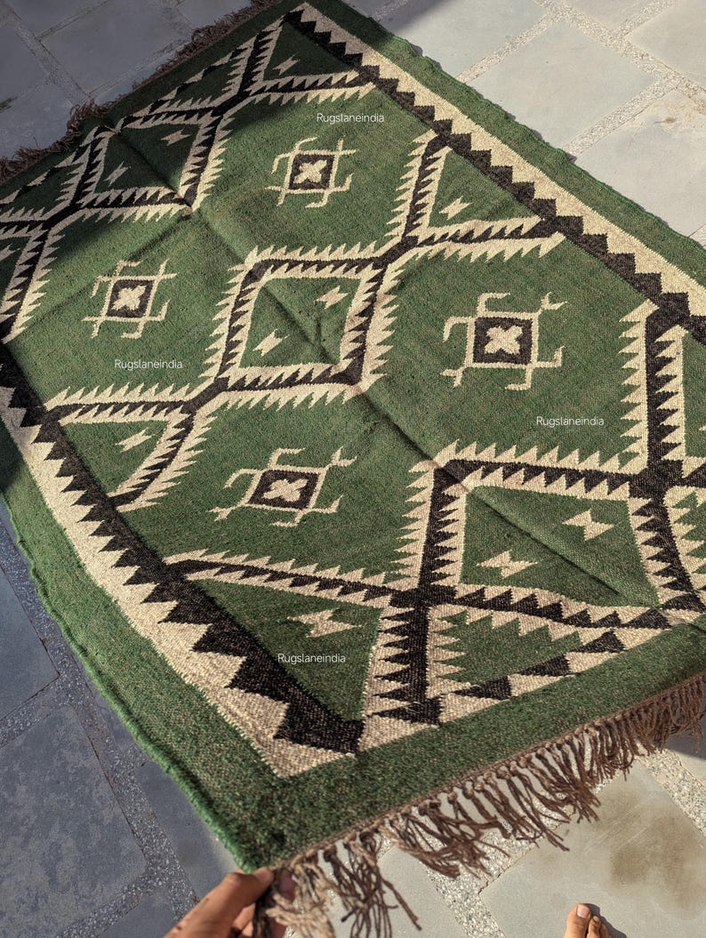 Wool Jute Kilim 9x12, Wool Kilim 8x10, Livingroom Area Rug 9x12, Hallway Area Rug 9x12, Wool Turkish Rug, Jute Area Rug 9x12 Jute Bedroom Rug, Flatweave Jute Rug, Kilim Area Rug, Jute Rug 9x12, Jute Area Rug

Jute Area Rug 9x12, Jute Bedroom Kilim, Wool Jute Rug 9x12 Jute Rug, Indoor Jute Rug, Wool Jute Kilim For Hallway Jute Rug Large Jute Rug, Kilim Area Rug, 8x10 Jute Rug

Kilim green Rug, Accent Rug, Outdoor Rug/Indoor Rug, Living/Dinning Room 4X6 Ft. Wool Jute Kilim Rug, Indian DhurrieRug