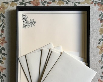 Wedding Present - Floral Illustration - Victorian Style Writing Paper Set with Envelopes - A4