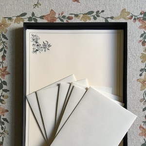 Regalo de boda - Ilustración floral - Juego de papel para escribir de estilo victoriano con sobres - A4