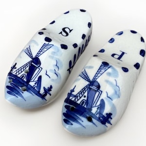 Holland Delft Blue Pair Of Shoes Porcelain 3in long x 1in wide Windmill