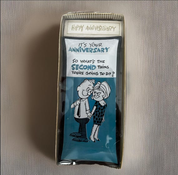 New in Box Mid Century Mod Houze Humor Art Happy Anniversary Glass Trinket Dish