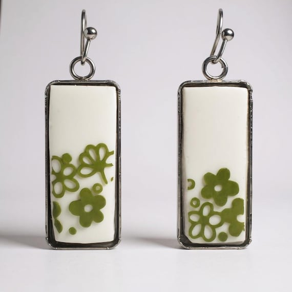 Broken China Jewelry - Vintage 1970s Correlle Plate "Spring Blossom" Stainless Steel Drop Earrings