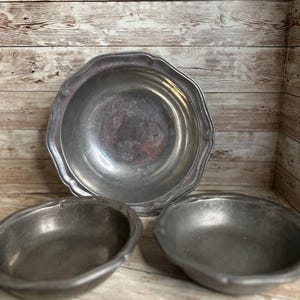 Wilton Pewter Vegetable Serving Bowl 9&quot; Vintage And Two 7” Soup Cereal Bowls