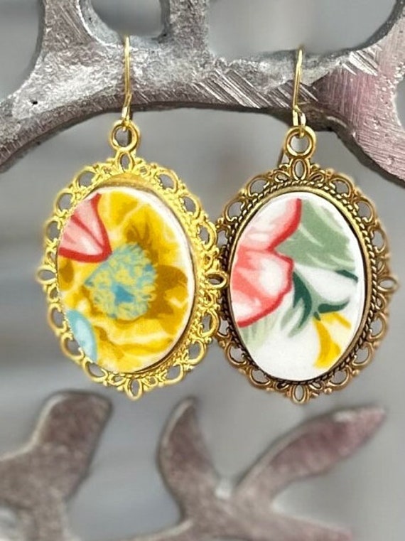 Unique Broken China Pioneer Woman gold earrings