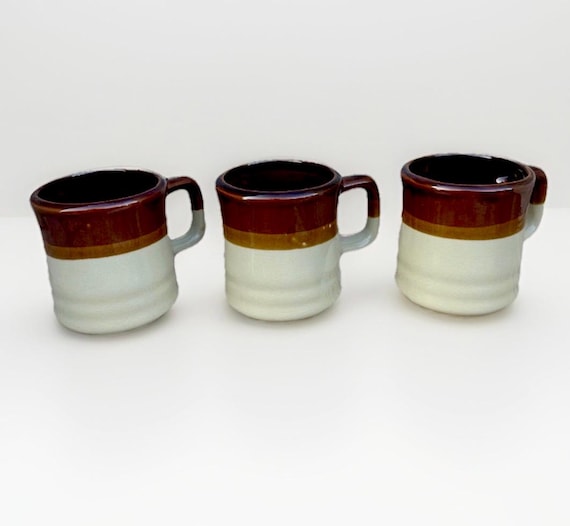 3 vintage stoneware coffee mugs made in Taiwan 3 1/2 inches tall mid century