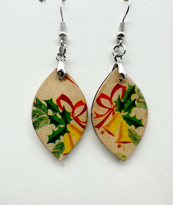 1958 Family Circle Christmas Earrings