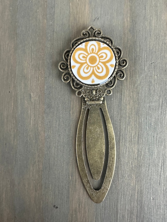 Unique 1970s Vintage Correlle Butterfly Gold Broken china bronze metal bookmark