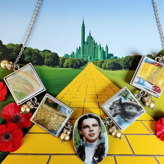 Unique 1978 Knowles Wizard of Oz collectors plate statement necklace