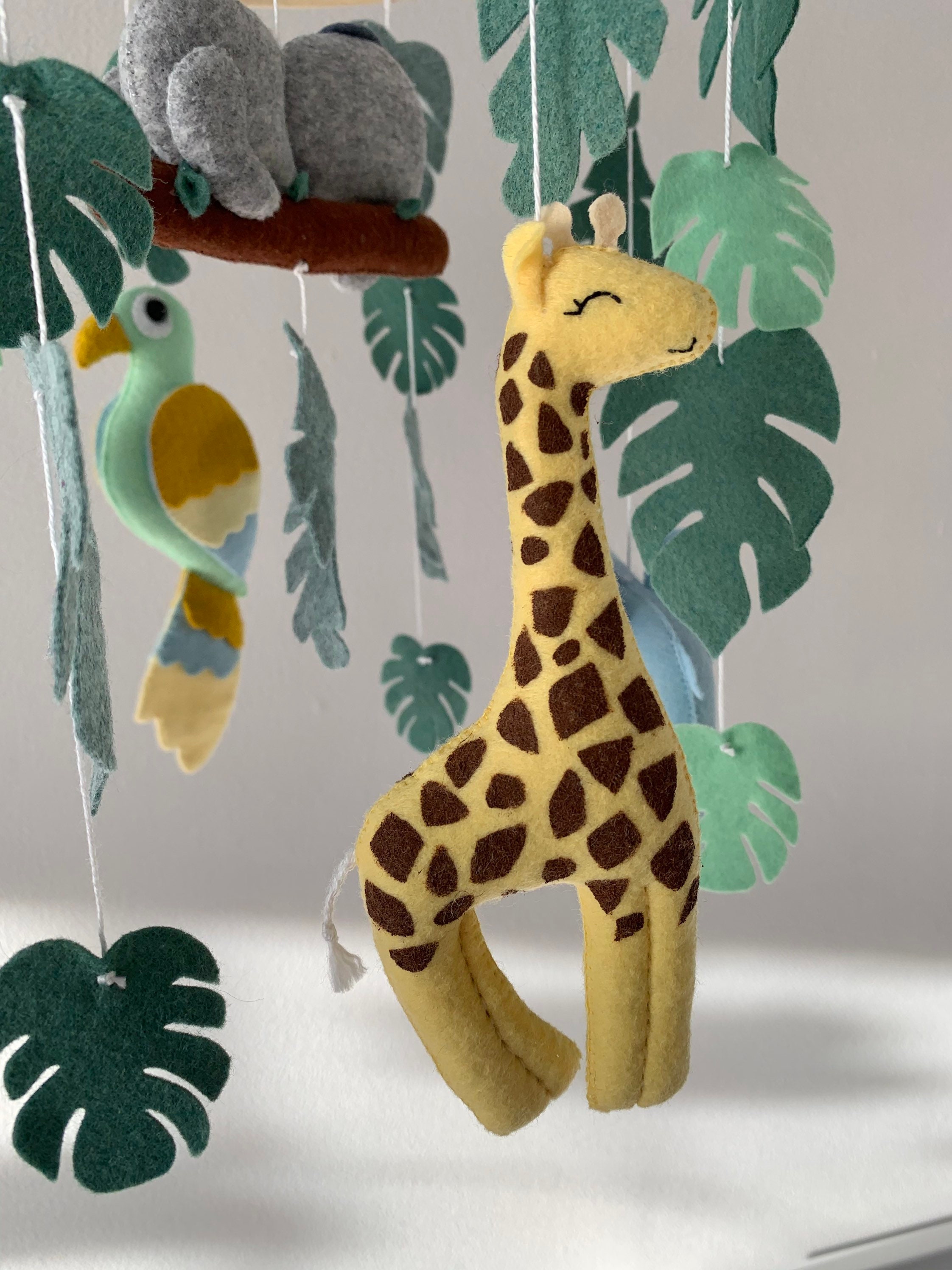 safari animal baby mobile