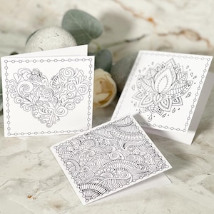 Cartes à colorier vierges pour le calme et la détente à colorier dans vos propres mini-cartes (paquet de 3) Cartes à colorier mandalas 4 x 4 po. avec enveloppes