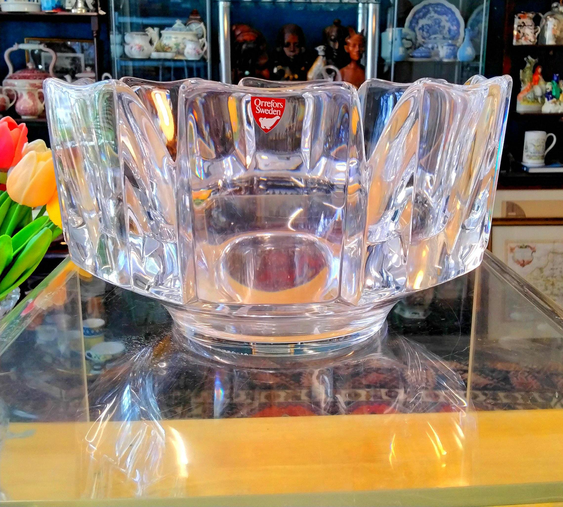 Orrefors Sweden Large Corona Bowl, Lars Hellsten Design 1970s 22cm