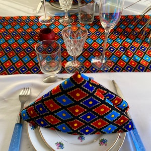 Camino de mesa de cera y servilletas a juego, juego de servilletas y camino de mesa de cera africana hechos a mano para un elegante camino de mesa de comedor impreso imagen 3