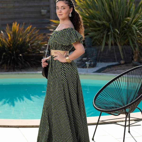 Maxi Robe Extra Large en Wax : Style Libre et Élégance Assurée