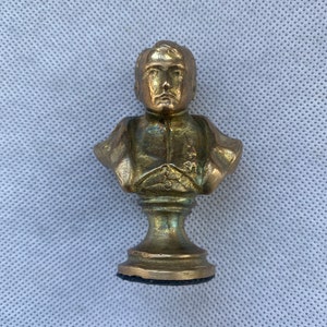Miniature,vintage Bronze Bust of Napoleon Bonaparte | 7 cm Tall, 163g | Vintage and Charming.Perfect gift to Napoleon lovers!