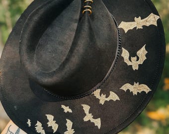 Halloween Gothic Black Wide Brim Fedora Hat | Halloween Fall Lainey Wilson Spooky Witchy gold chain Festival Concert Art grunge
