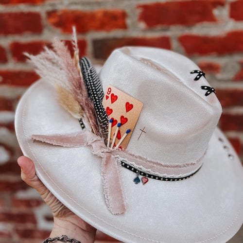 HATS HOUSE OF LAFAYETTE SEXY WHITE BRIM HAT - with feather charm White feather hat by - Gem main image 3