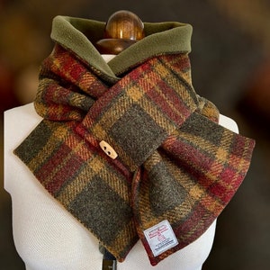 Harris Tweed Wool Neck Warmer, Autumnal colour Pure Wool Scarf, Stylish Snood with pull through fastening