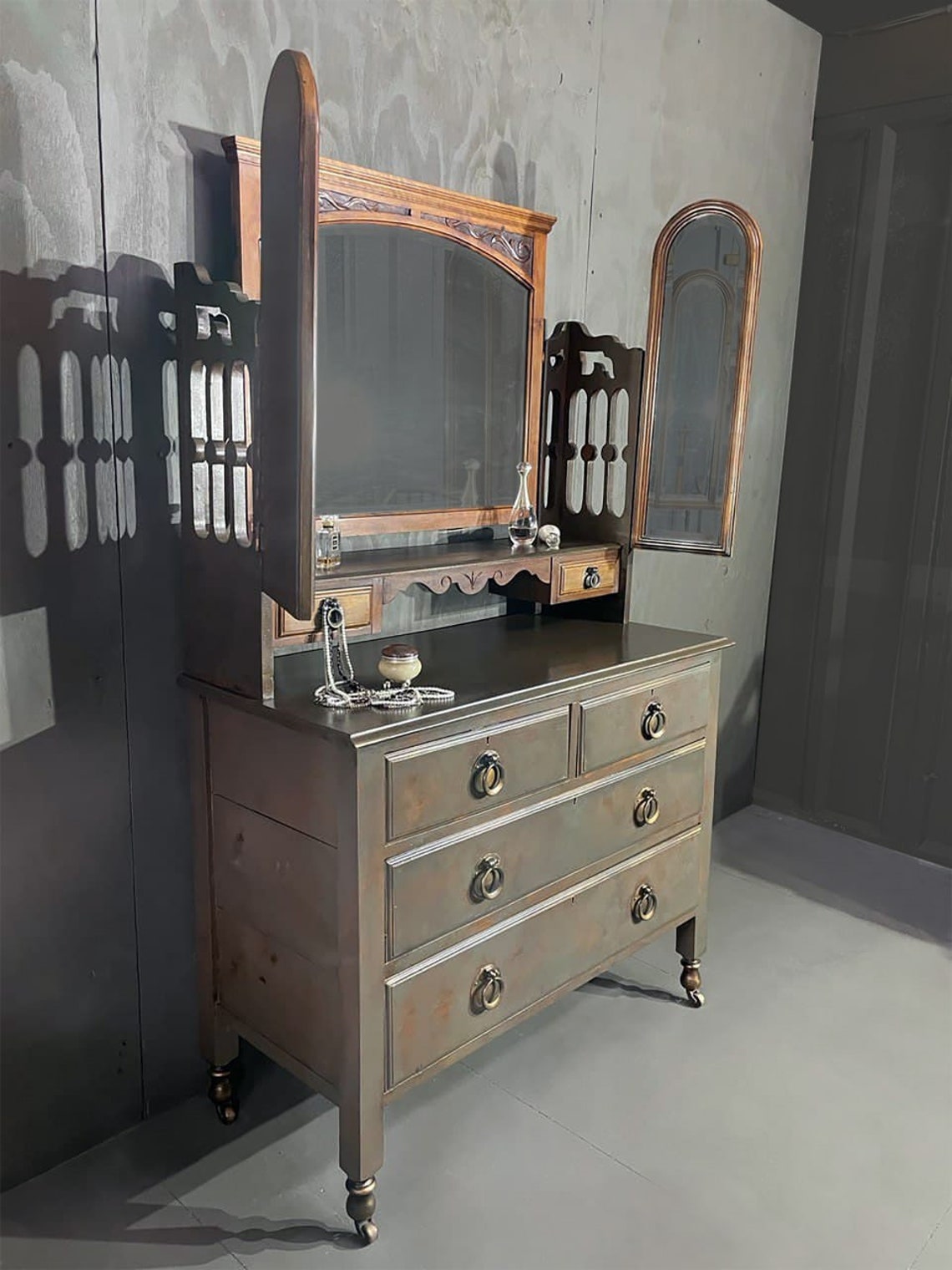 Three Mirrors Dressing Table Etsy