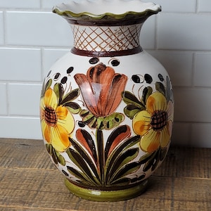 Vintage Italian Toscana Vase Pottery