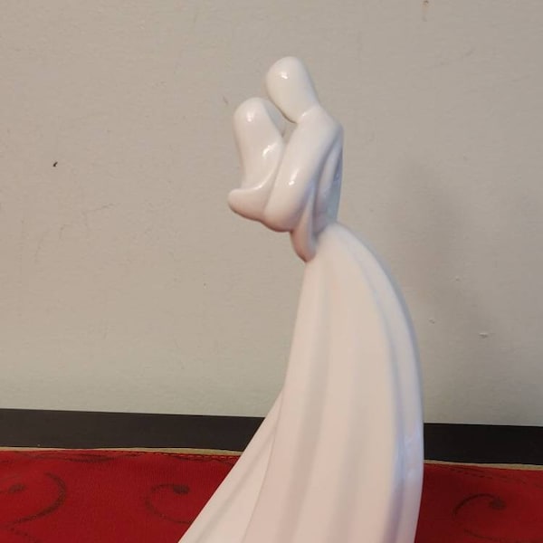 Circle of Love by Kim Lawrence Always Figurine