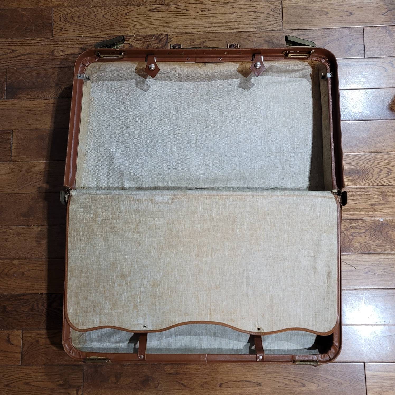 1940s Leather Suitcase With Dividers Luggage Travel Luggage Etsy