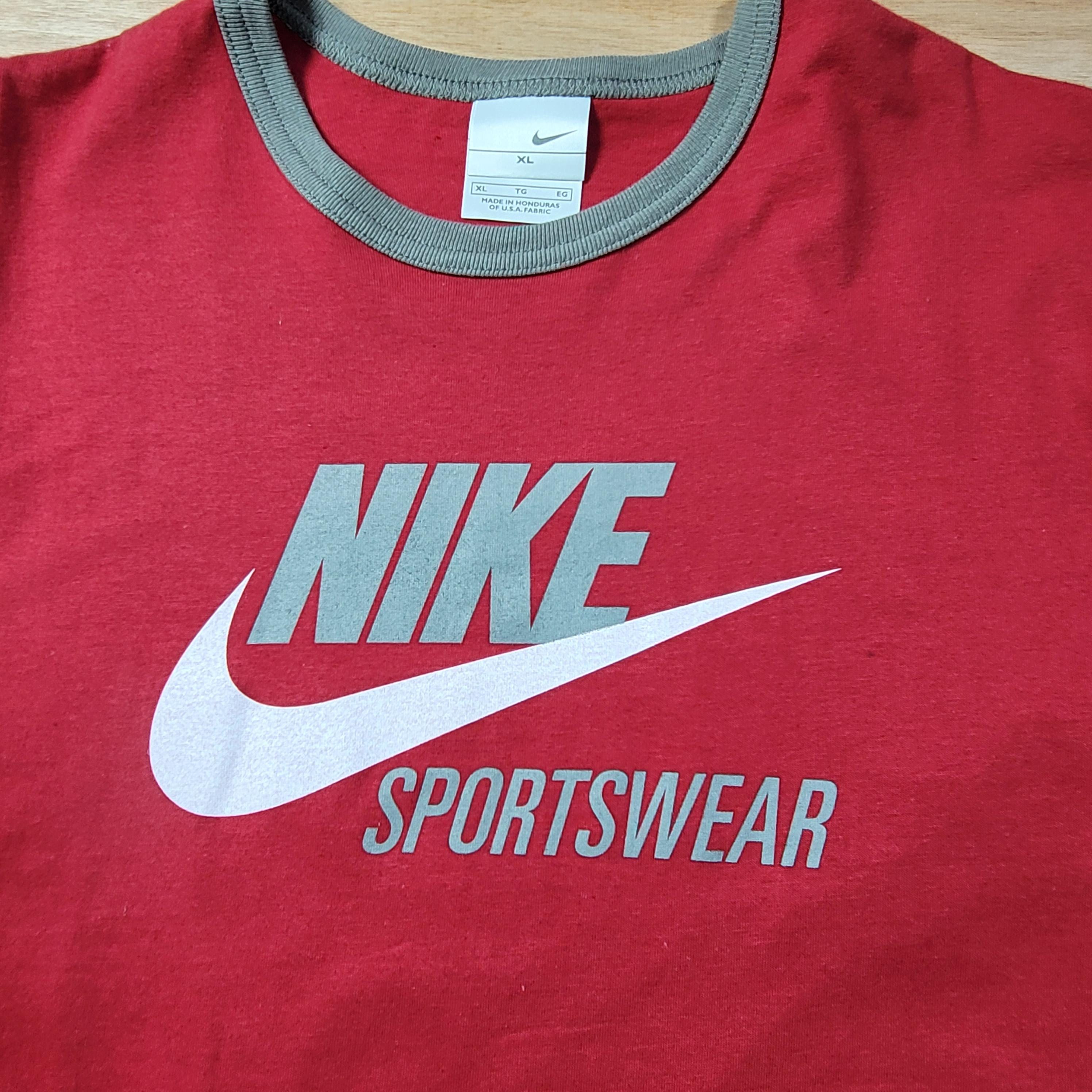 Vintage Nike Center Swoosh Big Logo Red Grey T-shirt Adult Size XL