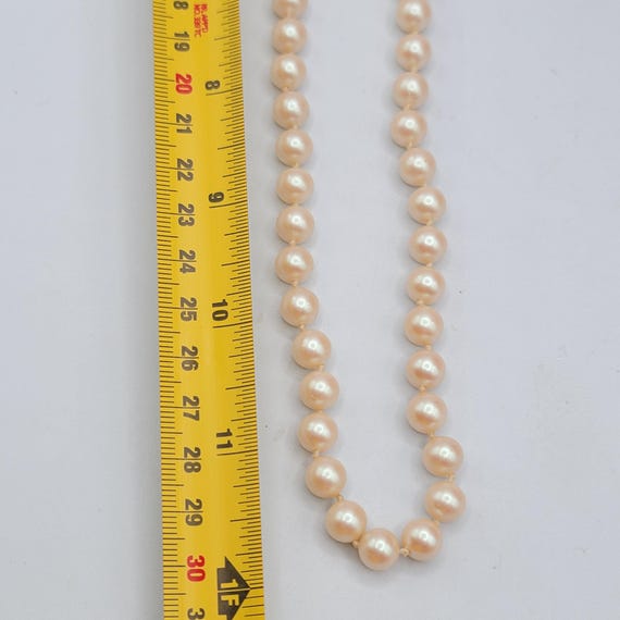 Vintage Faux Pearl Necklace Long Cream Beaded Strand Classic  display picture 1