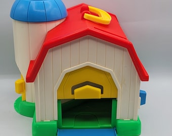 フィッシャープライス リトルピープル ～ 動物のお世話農場、豚小屋と