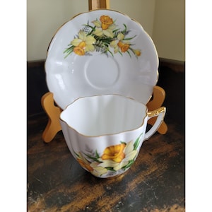 Royal Westminster porselein gele bloemen thee kop en schotel Bone China, Engelse theekop