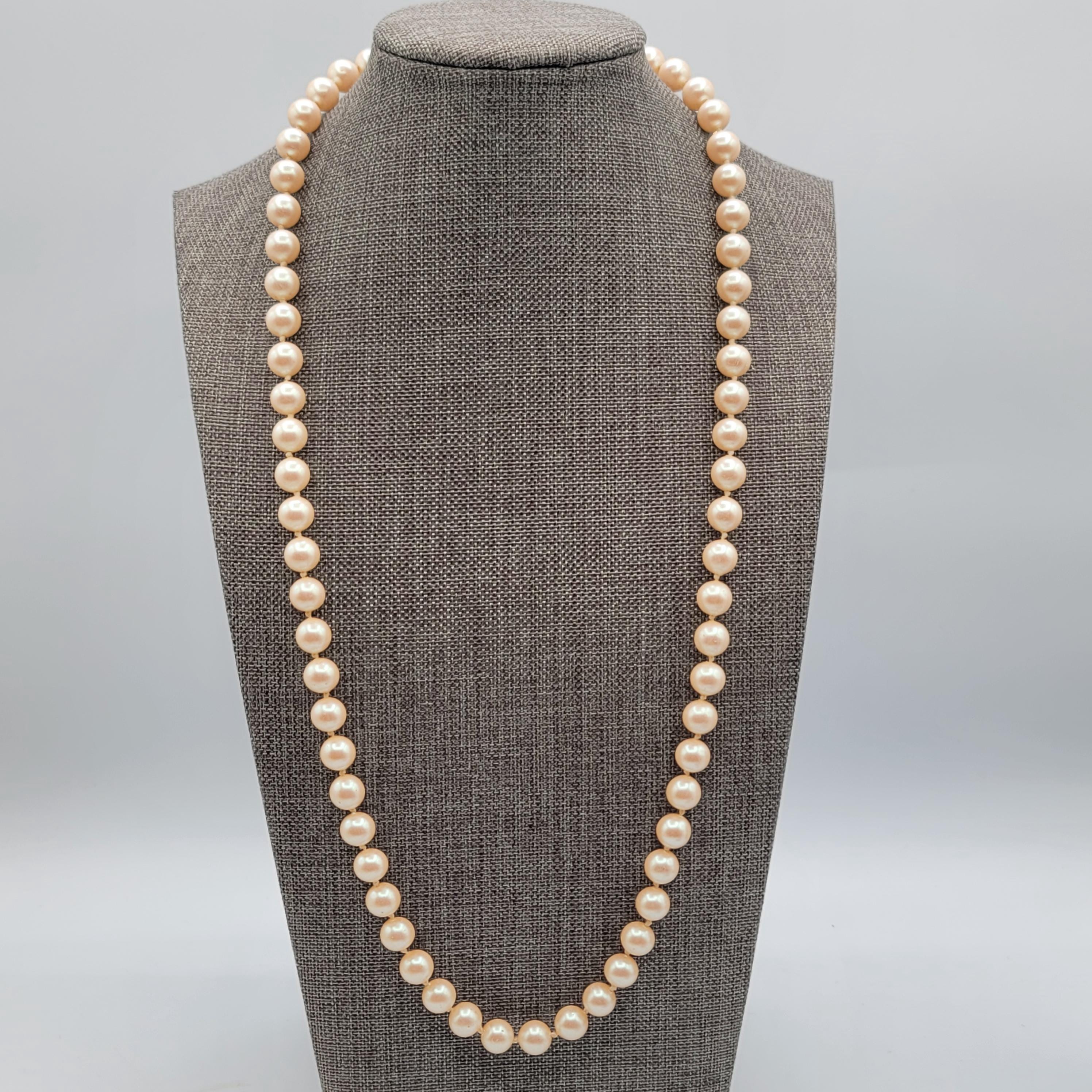 Vintage Faux Pearl Necklace Long Cream Beaded Strand Classic  display picture 1