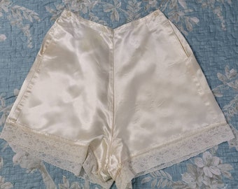 1930s Women Satin Underwear Vintage Knickers Long Trunk Panties