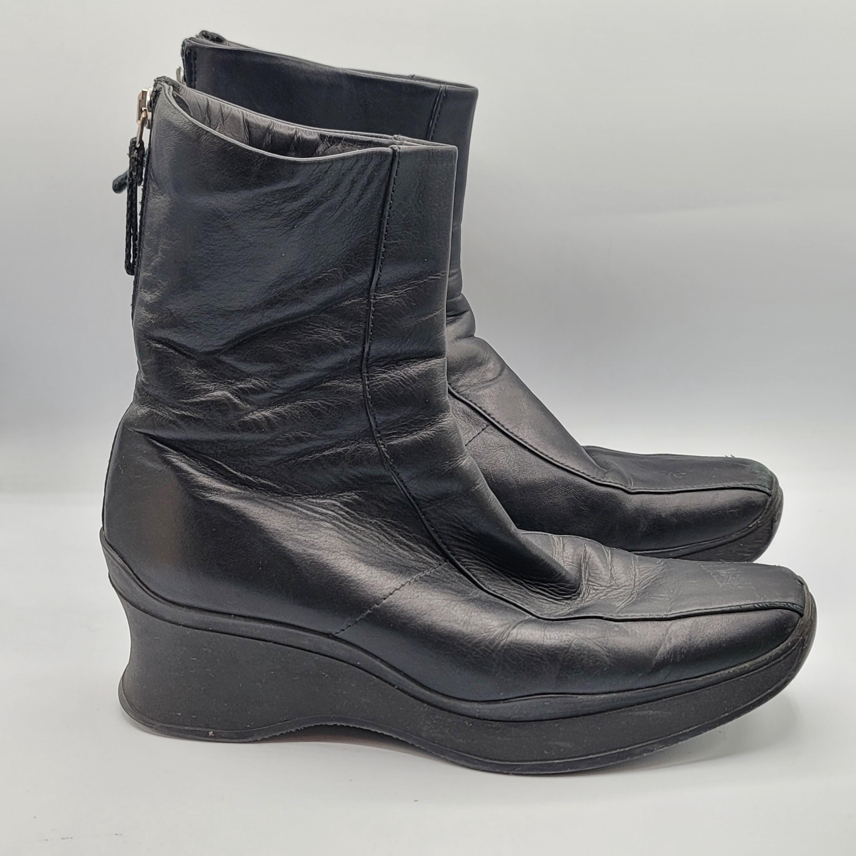 【正規品】ヴィンテージプラダ　ブーツ Vintage late '90s/2000s Prada Linea Rossa Black Leather