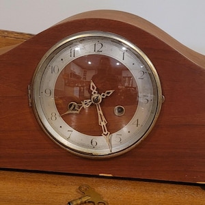 イングランド製Enfield Clock Co. ジャンク　振り子穴3箇所カギ付 イングランド製Enfield Clock Co. ジャンク 振り子穴3箇所カギ付
