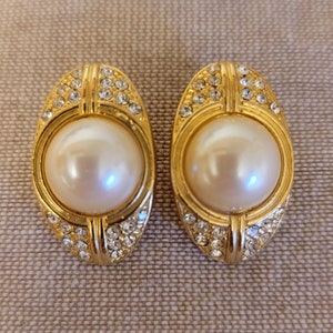 Clip On Earrings Gold Tone Pearl Jewelry Vintage