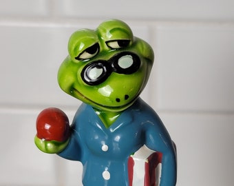 vintage CAPILANO grenouille figurine professeur avec pomme Japon