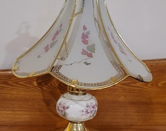 Vintage Lampe lässt Blumenmuster-Glasplatten Gold-Basis 15 'hoch