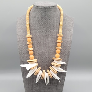 Vintage Seashell Wood Necklace
