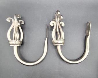 2 Stück an der Wand befestigte Vorhang Raffhalter Paar Vintage Swirl Silber Metall
