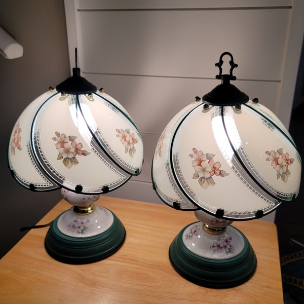 Vintage Dome Touch Lamp Motif Green Trim
