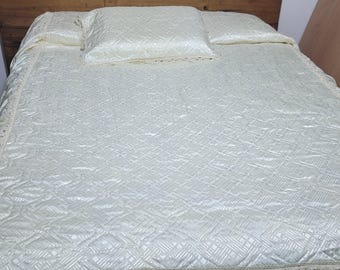 FANTASTISKT Vintage Cremefärgat Fransöverkast i spets