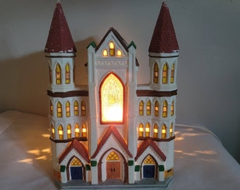 NOMA Dickens Porcelain Lighted Church Christmas Decoration 1997 9.5"