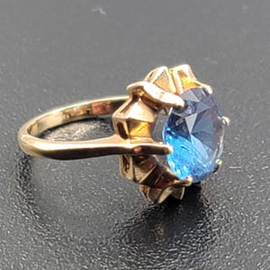 Estate Gold Blue Gemstone Cocktail Ring Size 5 - Tested