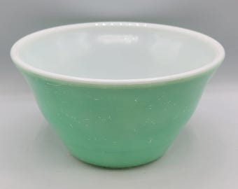 Bol à mélanger gigogne vert vintage en forme de cloche 7"