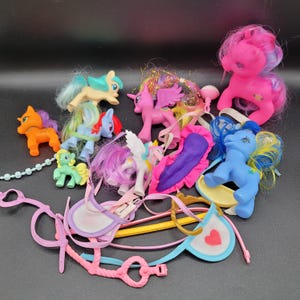 Vintage My Little Pony dolls Accessories Lot