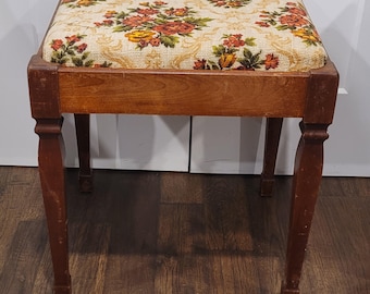 Sgabello da cucito vintage in legno con decorazione floreale 17 x 14