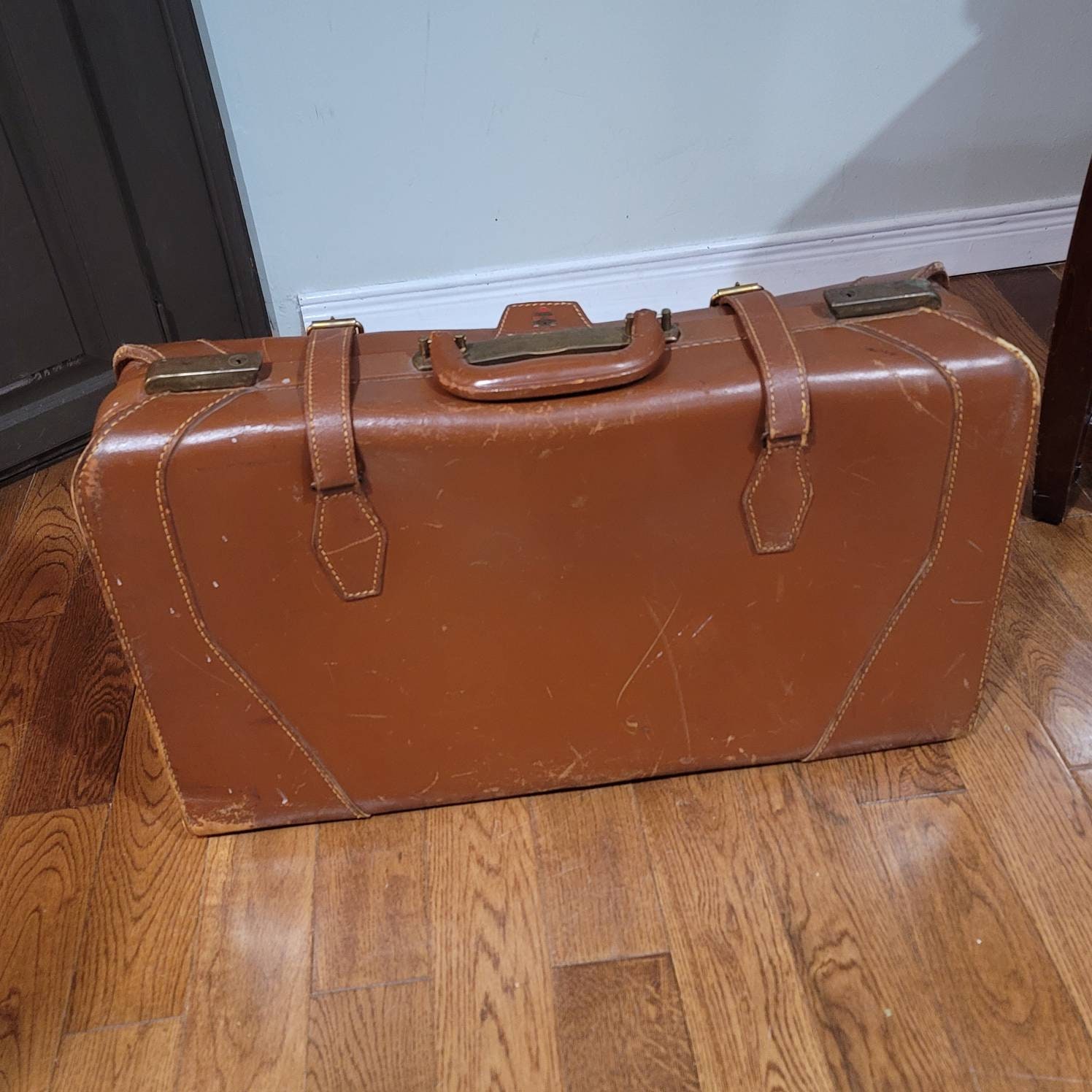 1940s Leather Suitcase With Dividers Luggage Travel Luggage Etsy